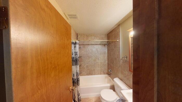 209 N 11th St #4 - Photo 7 of 15