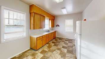 featured image of 302 N 15th St