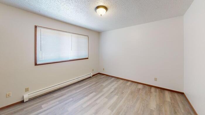 1100 Pleasant St #7 - Photo 4 of 10