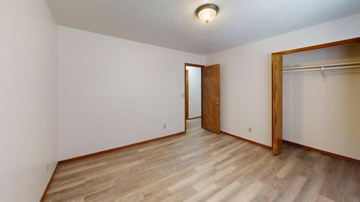 1100 Pleasant St #7 - Photo 5 of 10