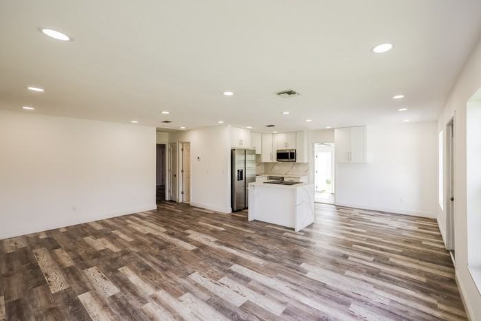 730 Nw 18th St - Photo 5 of 20