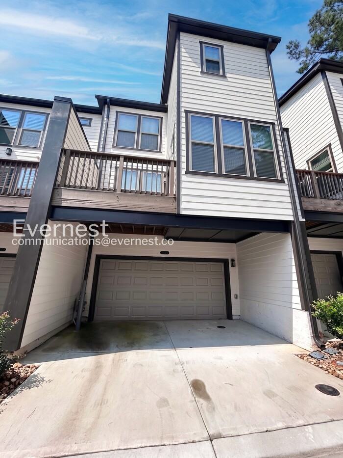2114 Emmet Park Ln #108 - Photo 2 of 6