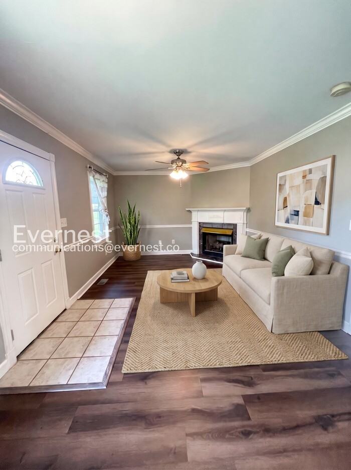 2249 Maplecrest Dr - Photo 2 of 25