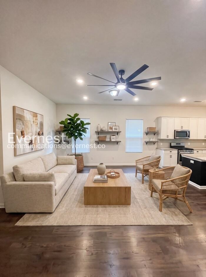 806 Sunset View Dr - Photo 2 of 30
