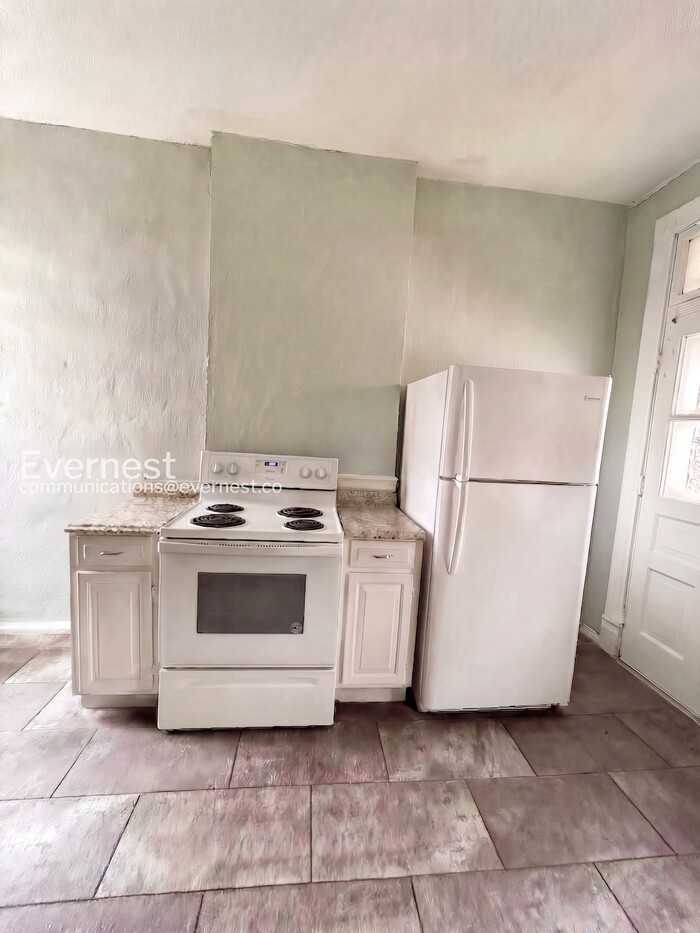 4127 Oregon Ave #2F - Photo 7 of 21