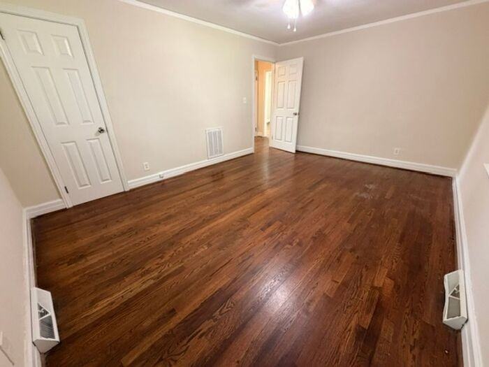 10 Tipperary Ln - Photo 3 of 17