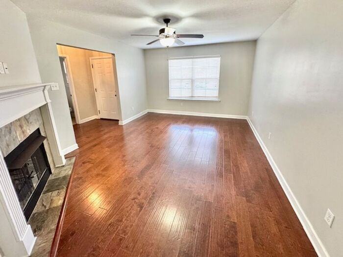 5299 Ridgelaurel Ter - Photo 3 of 13
