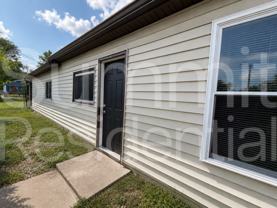 327 Laclede St #B - Photo 1 of 1