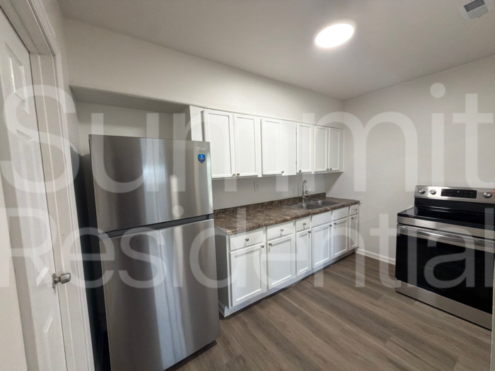 327 Laclede St #B - Photo 6 of 17