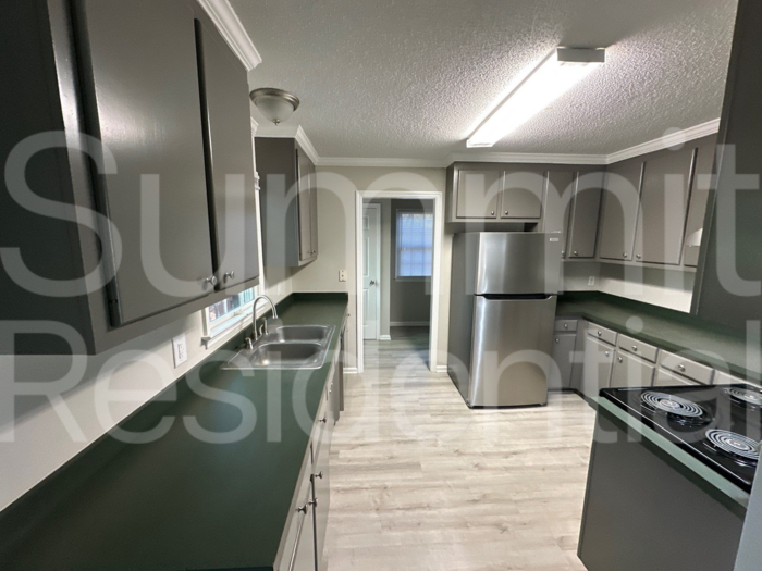 7112 Deer Brook St - Photo 2 of 11