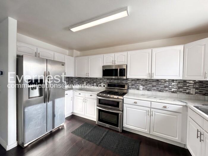3212 Blue Grass Cir - Photo 4 of 23