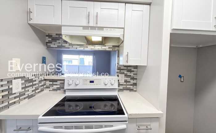 8421 Hearth Dr #35 - Photo 4 of 26