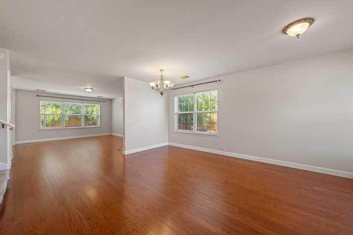 14716 Lantern Dr - Photo 2 of 21