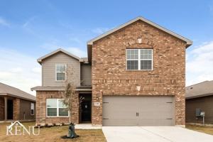 featured image of 137 Fox Glen Trl