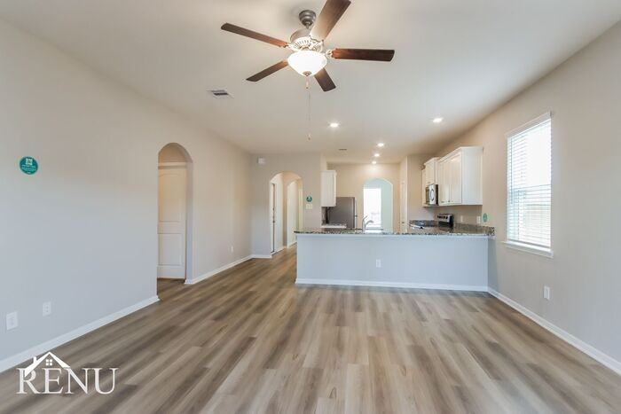 25381 Cypress Bend Dr - Photo 5 of 23