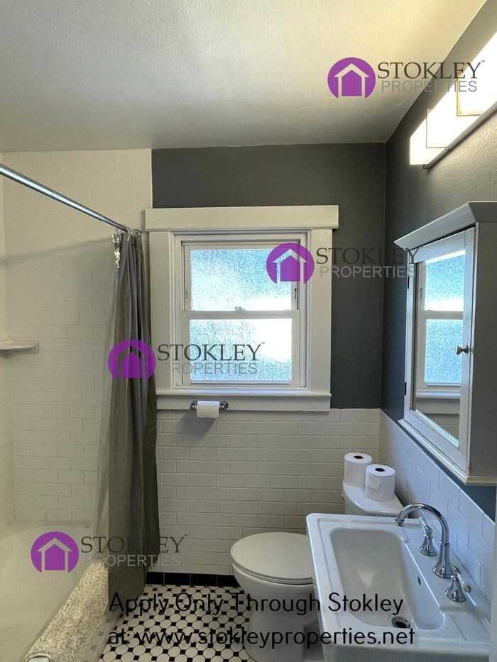 105 W 6th St - Photo 6 of 13