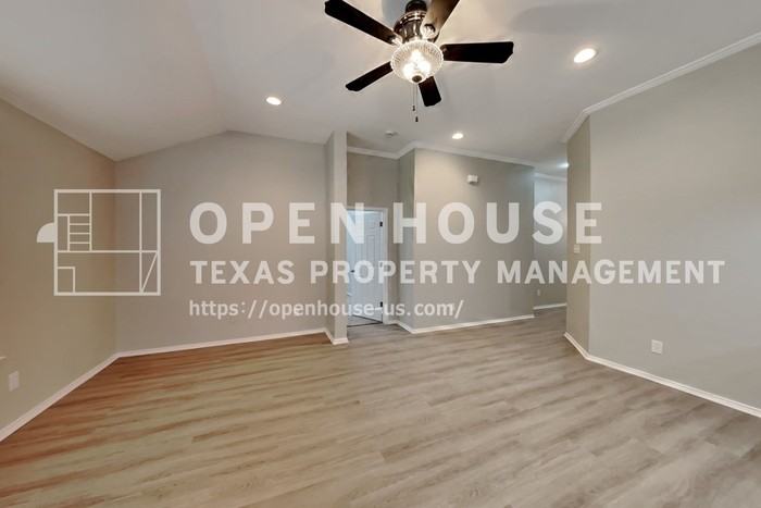 1017 Cutting Horse Dr - Photo 5 of 20