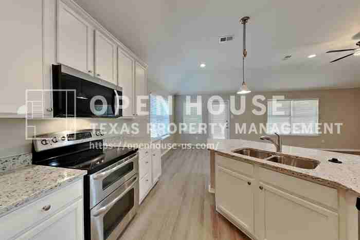 1017 Cutting Horse Dr - Photo 7 of 20