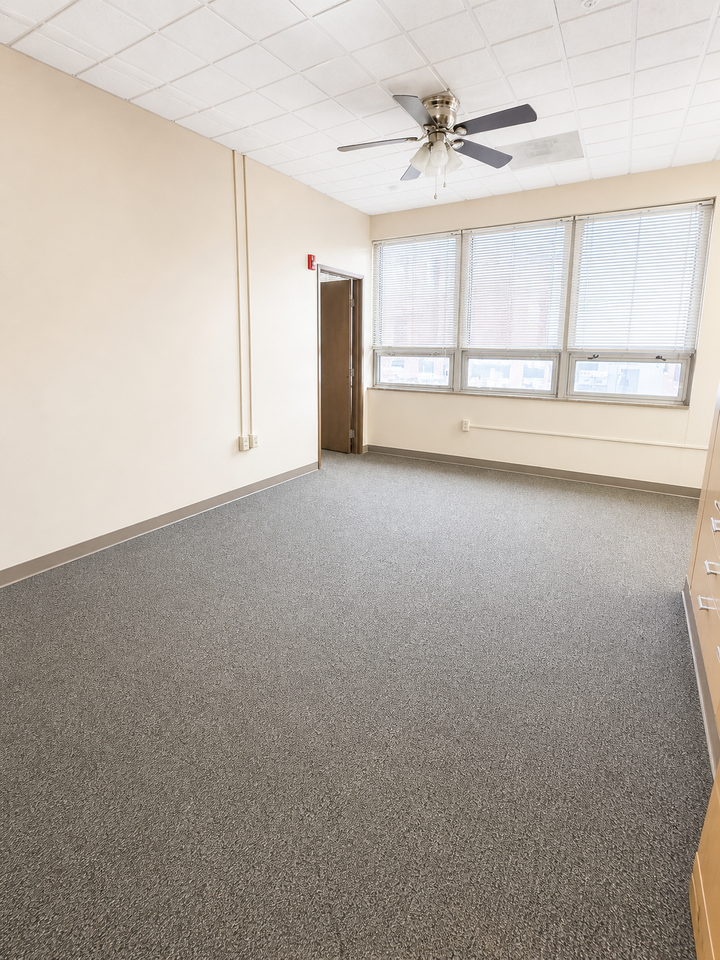 Madison Street Apartments - Photo 5 of 23