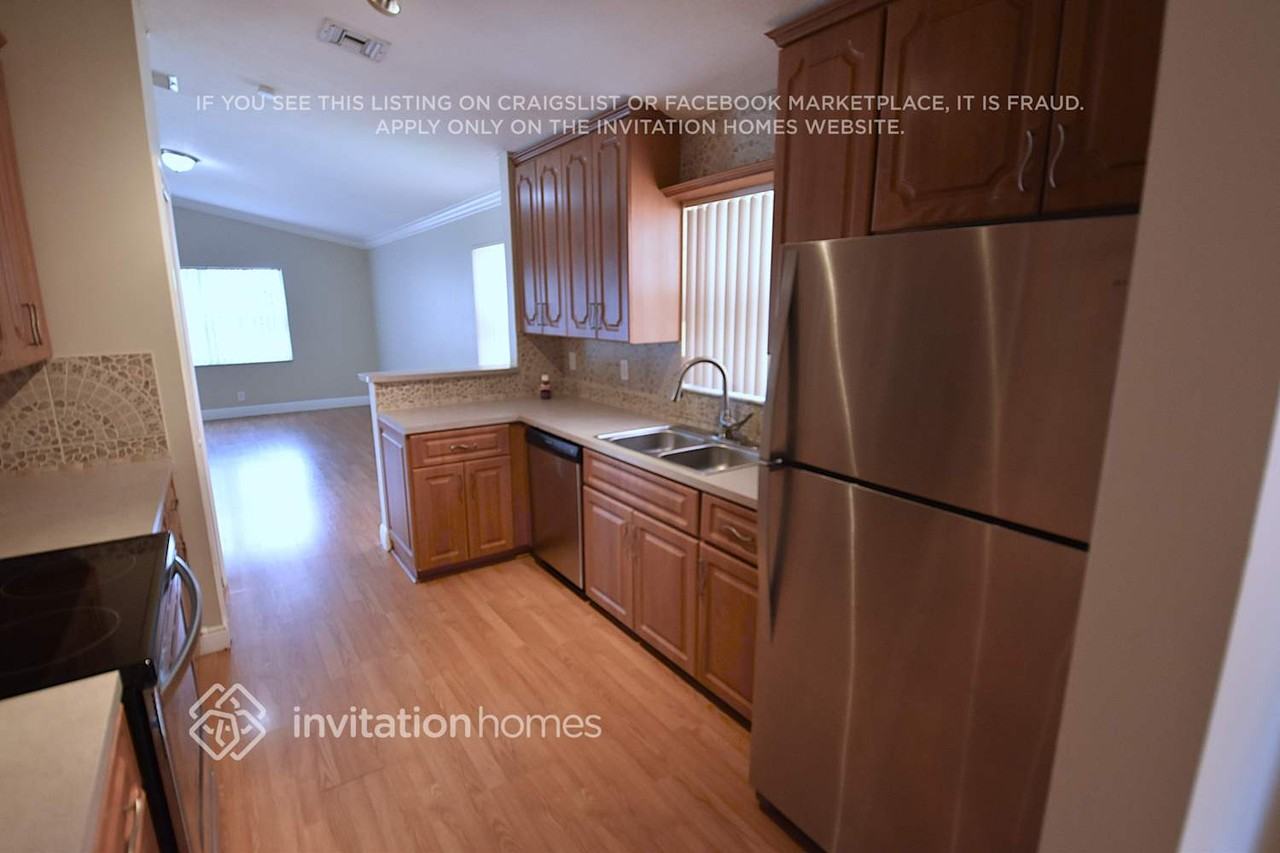 13081 Sw 54th Ct - Photo 3 of 12
