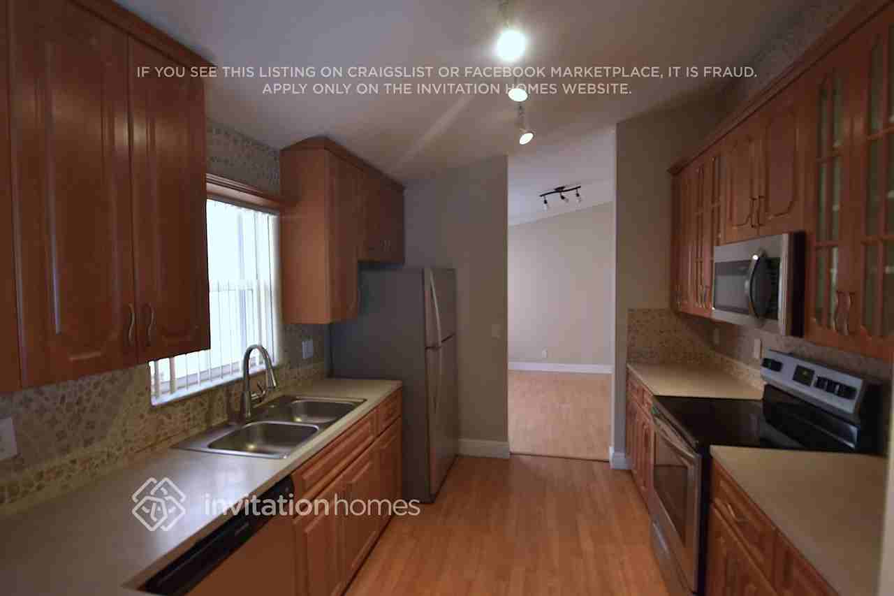 13081 Sw 54th Ct - Photo 4 of 12