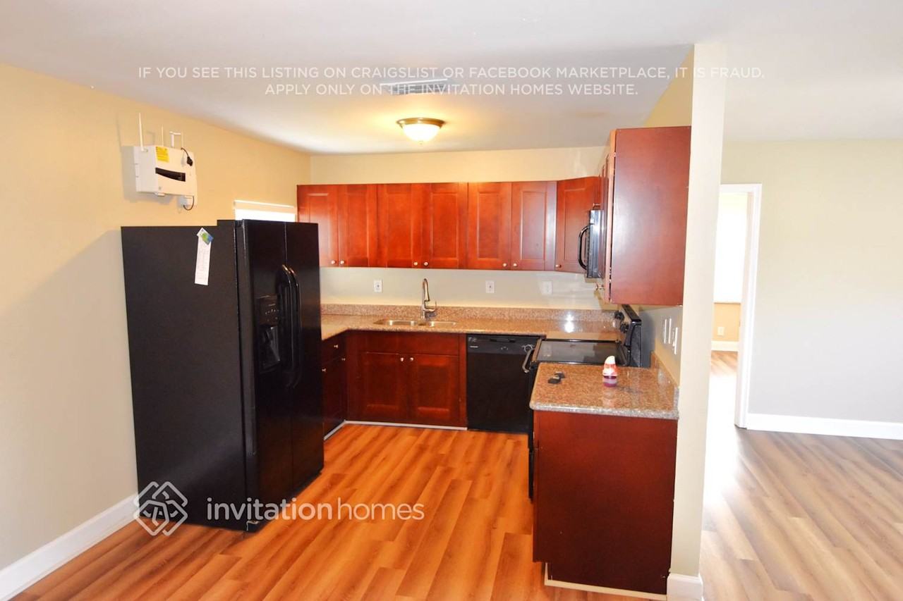 9681 Sw 2nd St - Photo 4 of 9