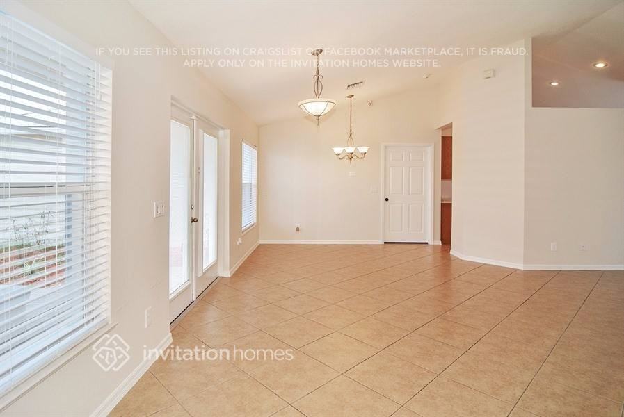 3597 Sw Ronald St - Photo 3 of 20