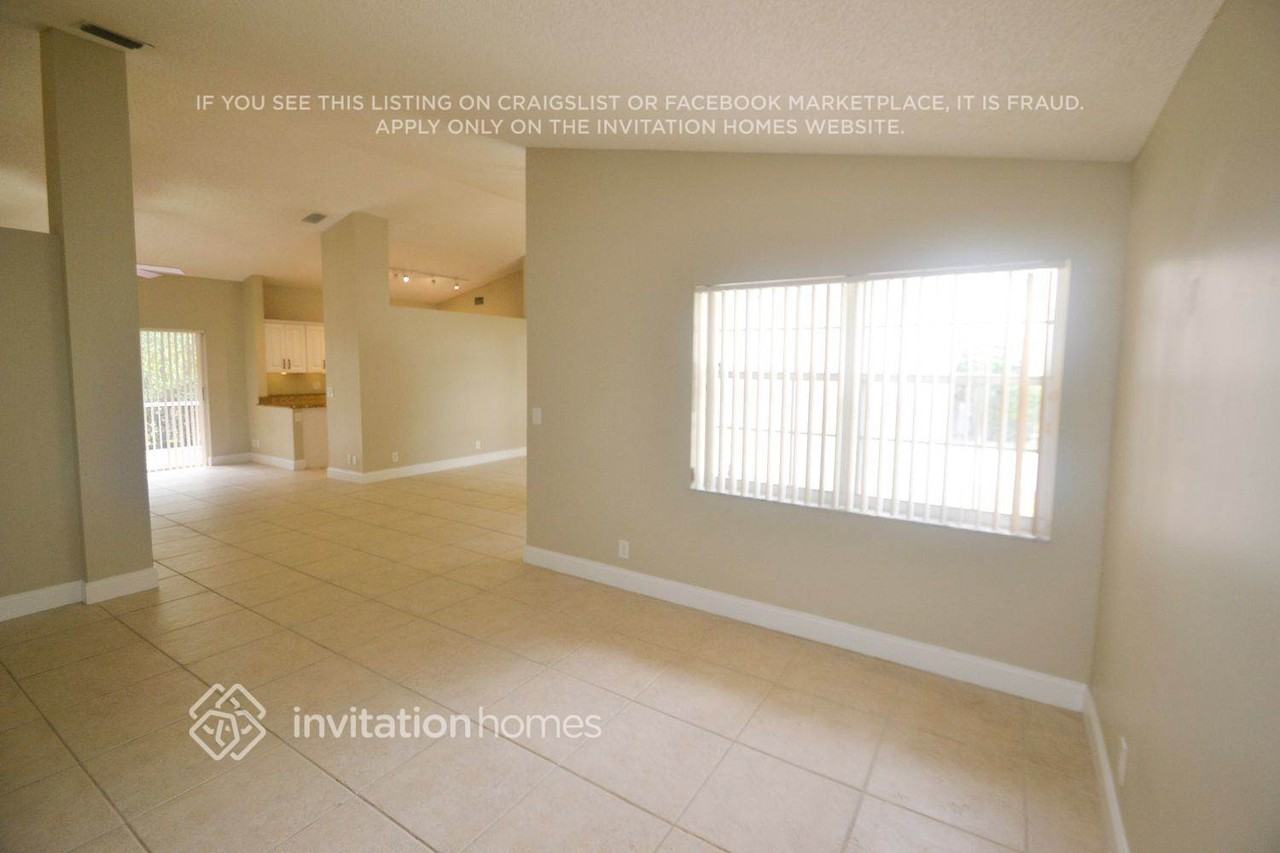 9406 Nw 8th Cir - Photo 2 of 13