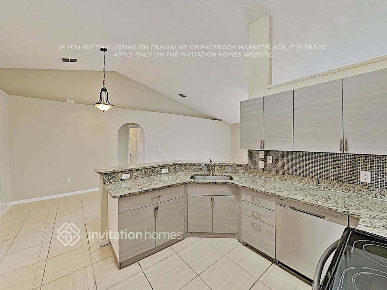 2110 Sw Algiers St - Photo 6 of 17