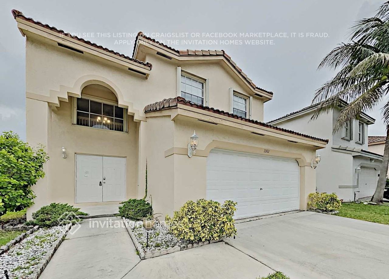 1382 Sw 106th Ave - Photo 4 of 20