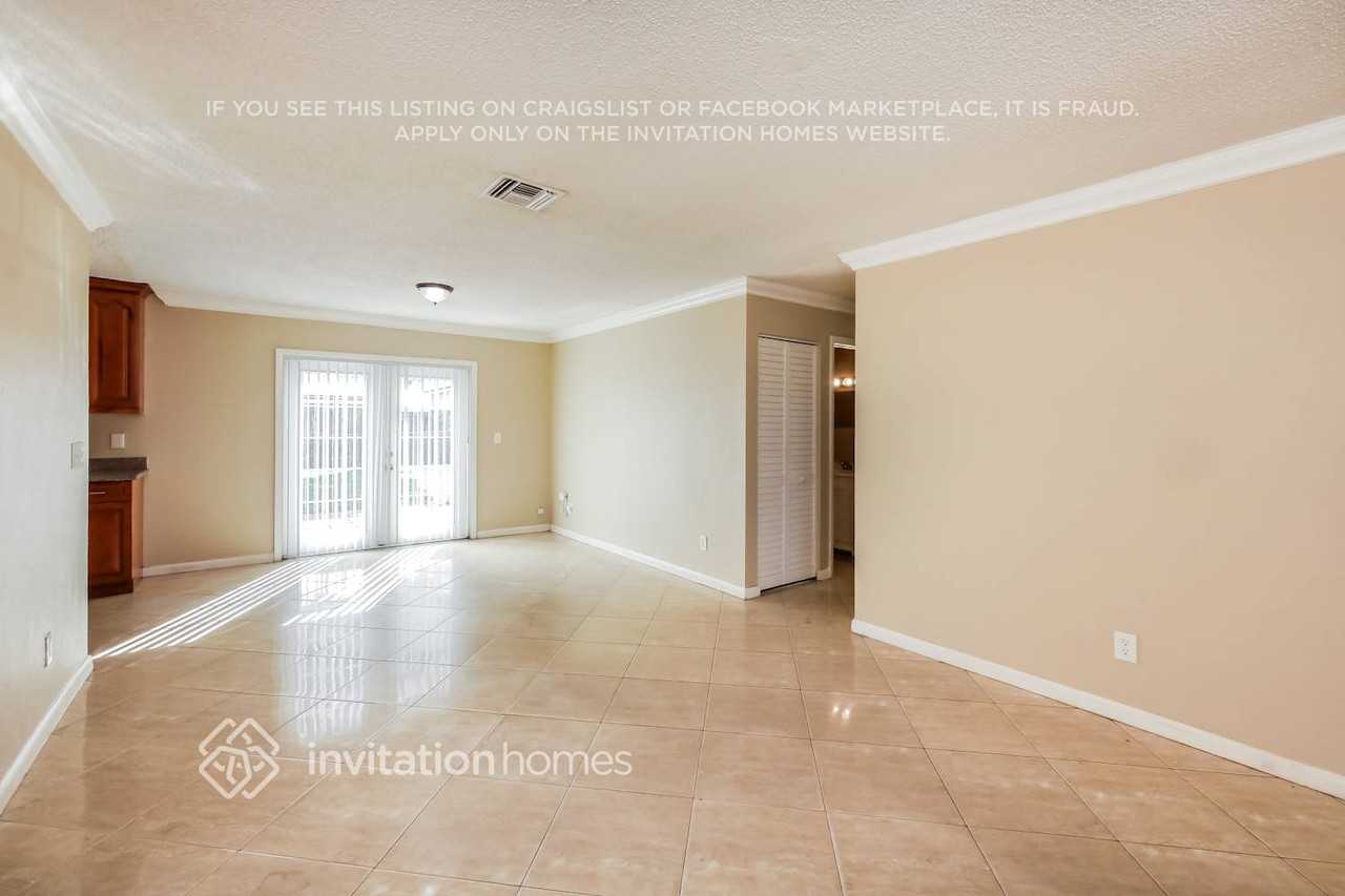 7750 Nw 45th Ct - Photo 5 of 17