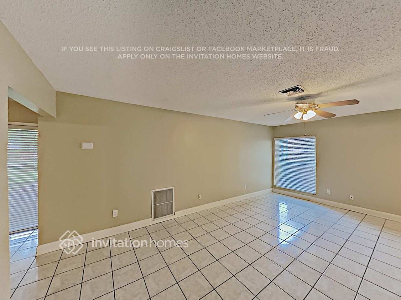 11364 Fairfield Ct - Photo 3 of 14
