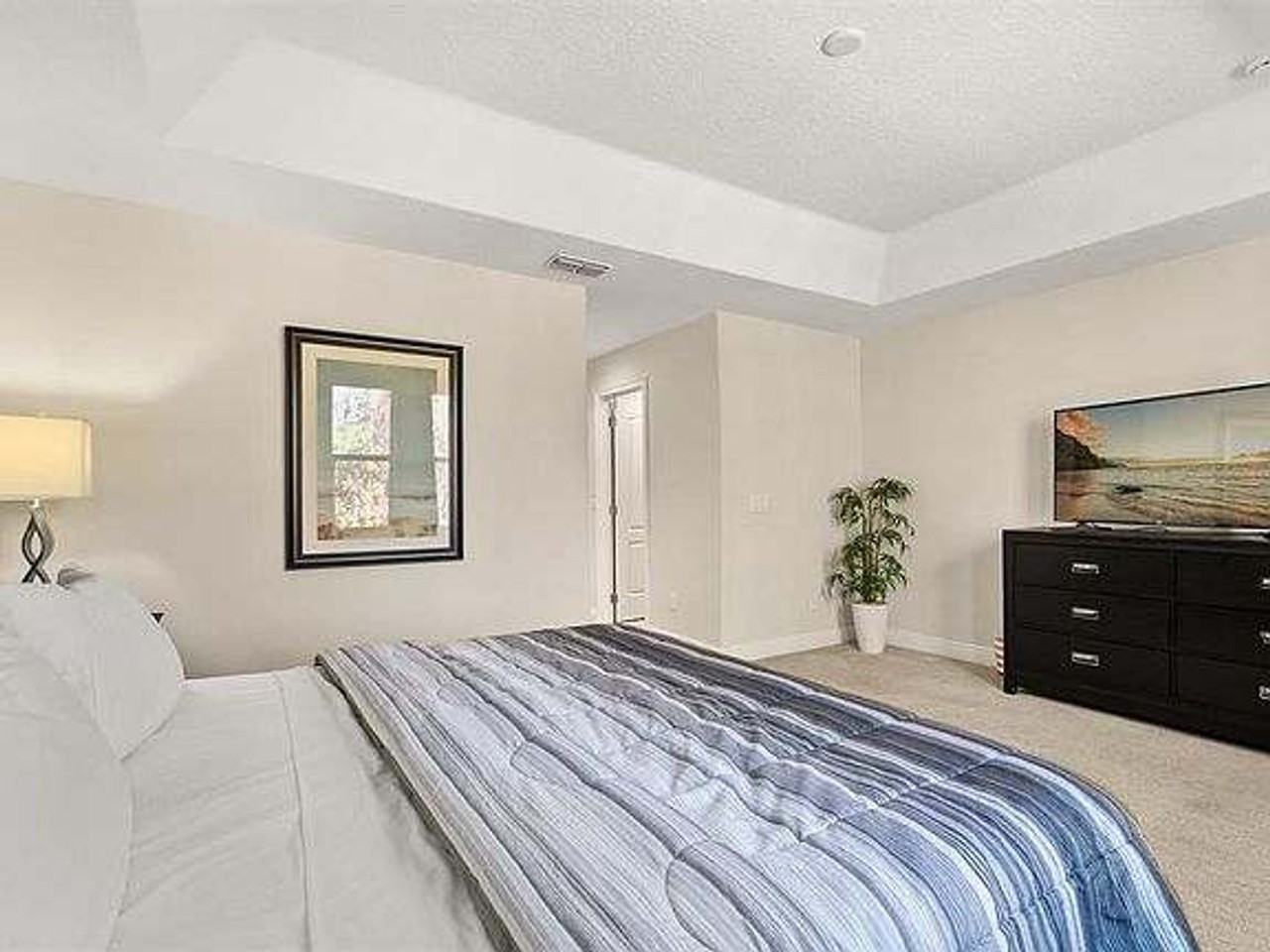 8203 Roseville Blvd #1595816P - Photo 3 of 37