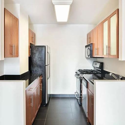 Maiden Ln #2909 - Photo 3 of 6