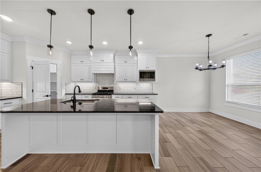 2040 Myrrh Pl - Photo 2 of 28