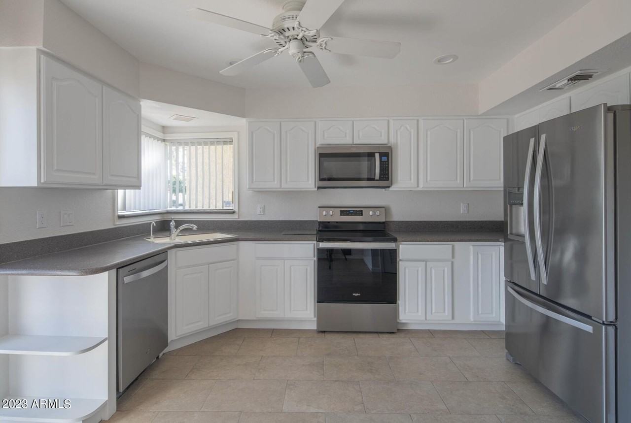 8444 E San Bernardo Dr - Photo 5 of 25