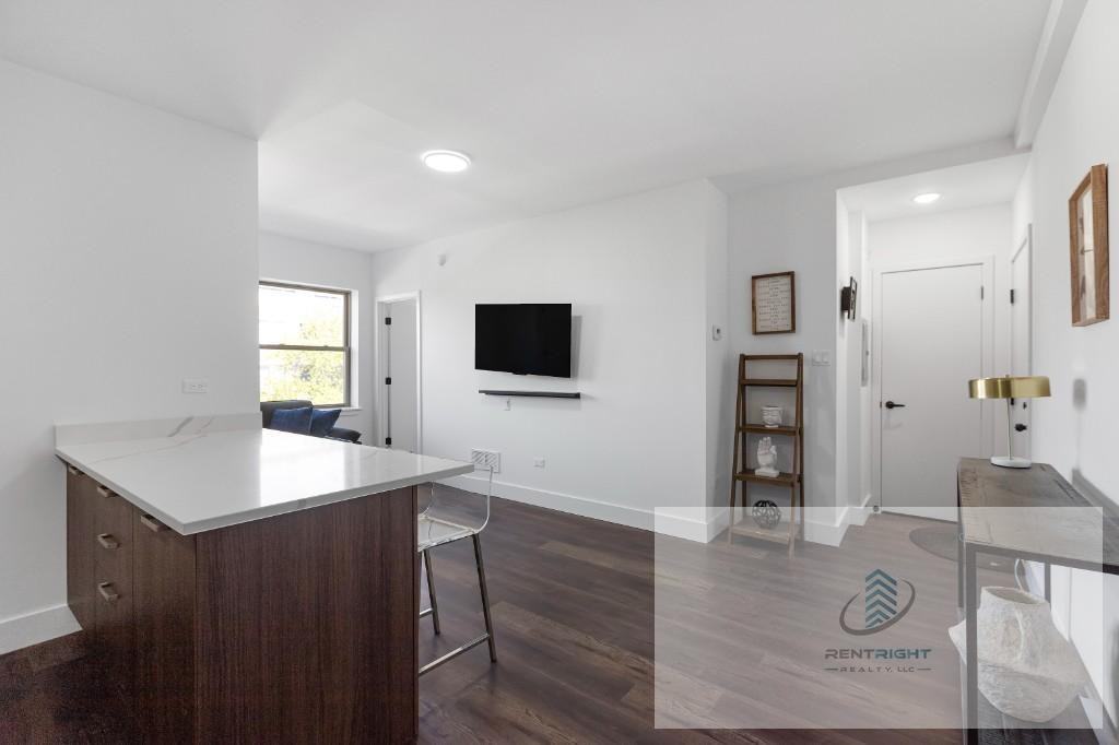 1553 W Hollywood Ave #1555-306 - Photo 5 of 20