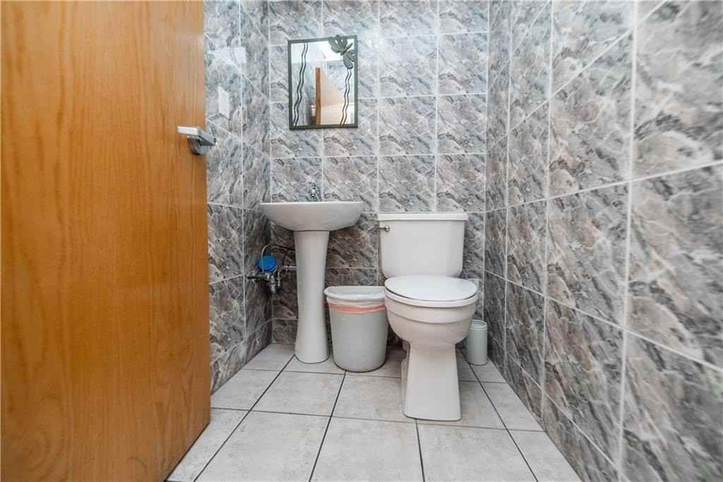 1749 E 16th St #1 - Photo 4 of 28