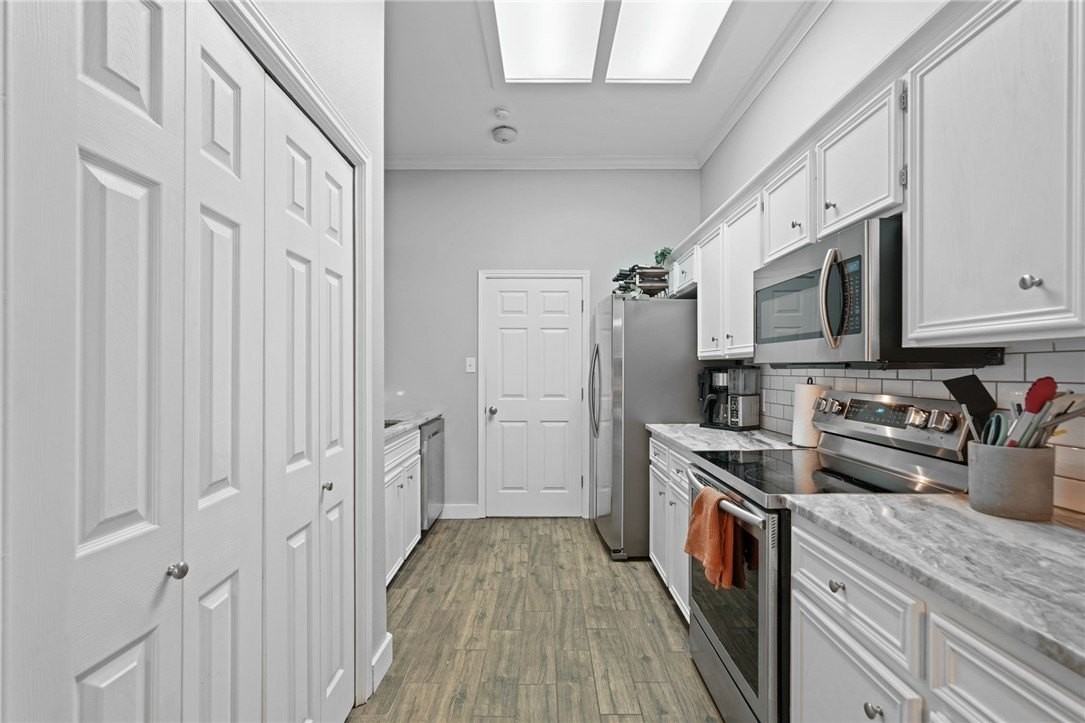 3133 Quebec Dr - Photo 6 of 18