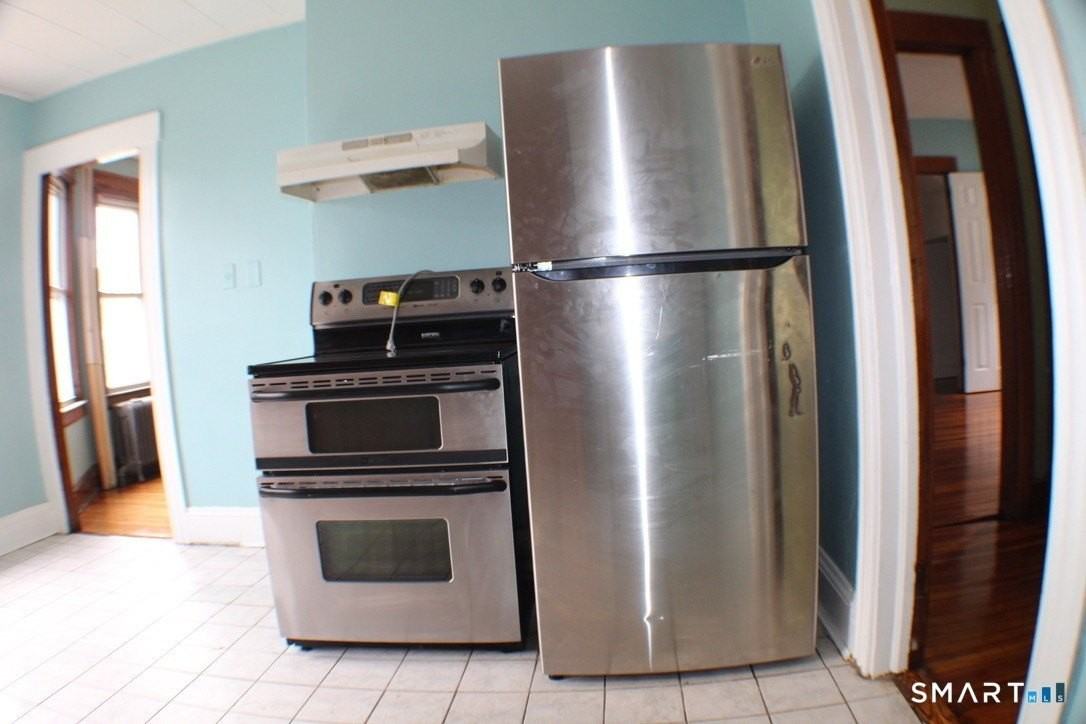 51 Brownell Ave #1stFL - Photo 3 of 9