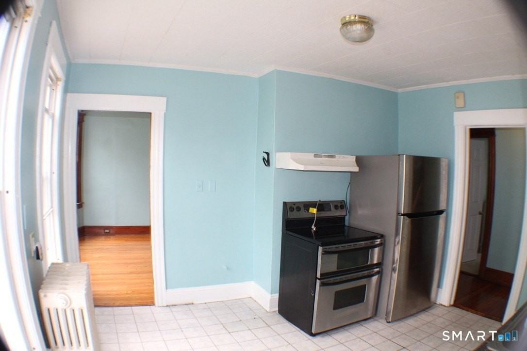 51 Brownell Ave #1stFL - Photo 4 of 9