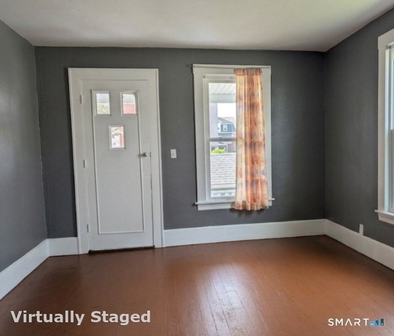 714 Prospect St - Photo 3 of 9
