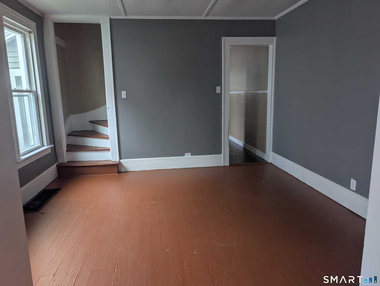 714 Prospect St - Photo 4 of 9