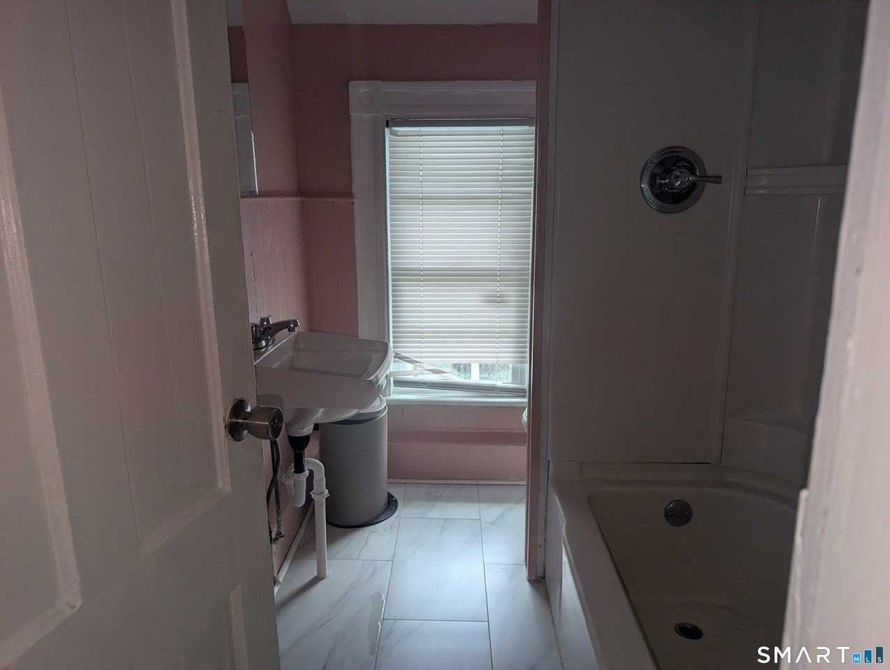 714 Prospect St - Photo 6 of 9