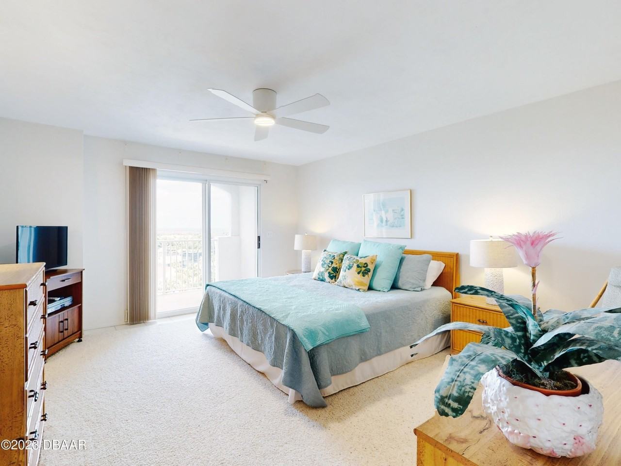 1 John Anderson Dr #PH7 - Photo 7 of 50