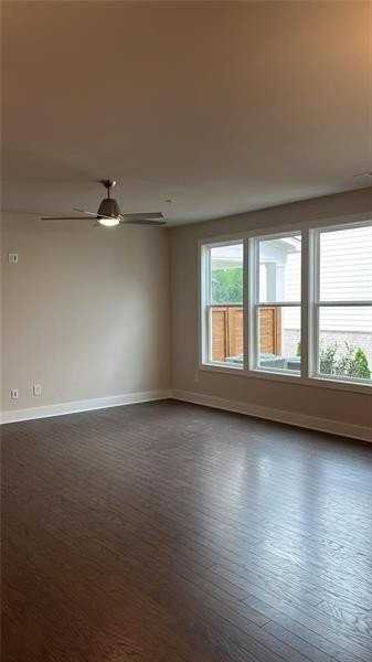 1255 Winterhaven Dr - Photo 4 of 19
