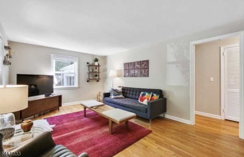 2208 Paff Pl - Photo 3 of 15