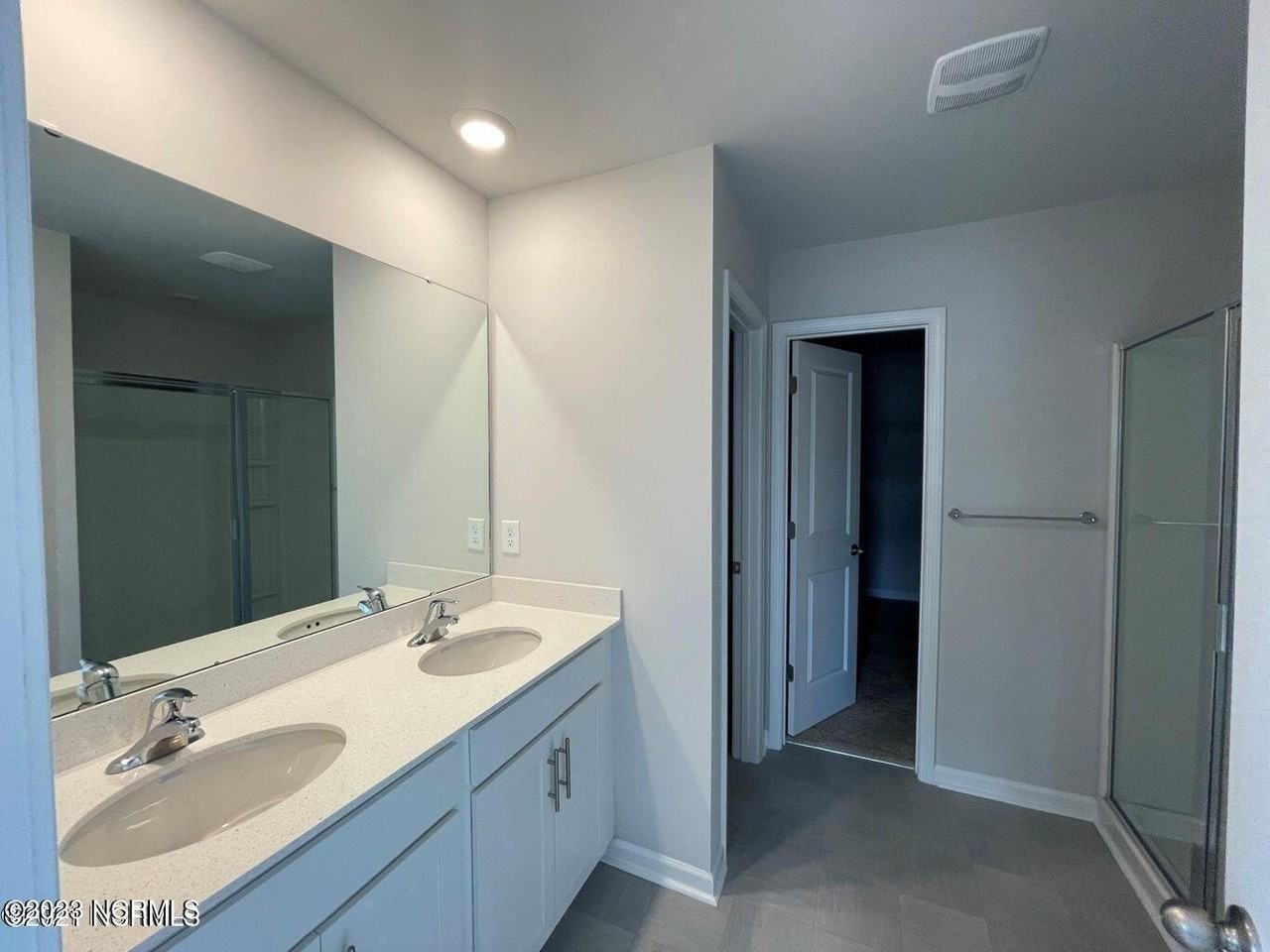1017 Josh Ct - Photo 5 of 5
