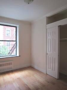 W 103rd St #5D - Photo 4 of 6