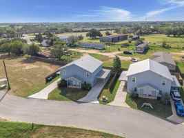 featured image of 201 Lantana St